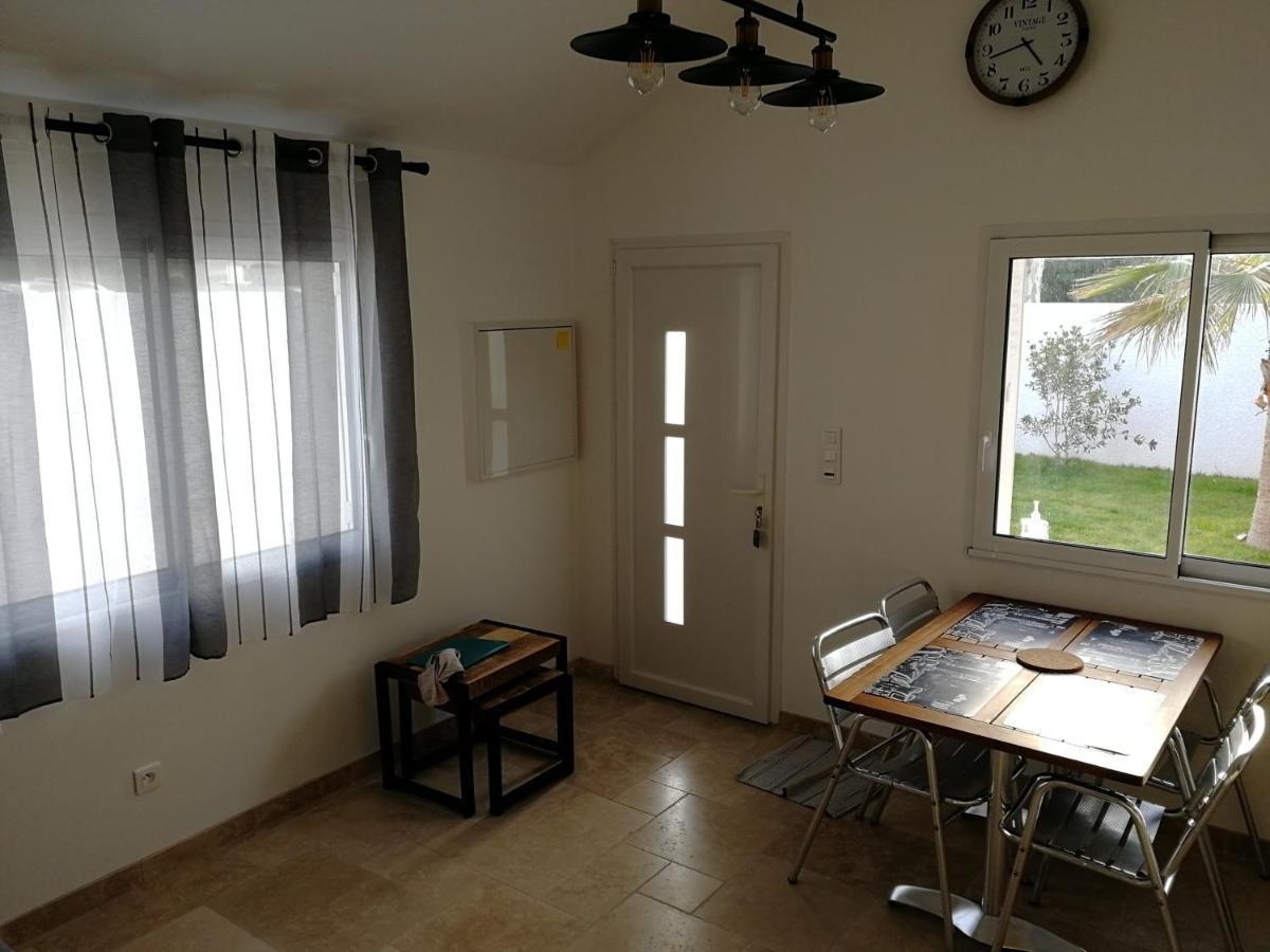 Petite Maison Refaite A Neuf Proche Plage 메제 외부 사진